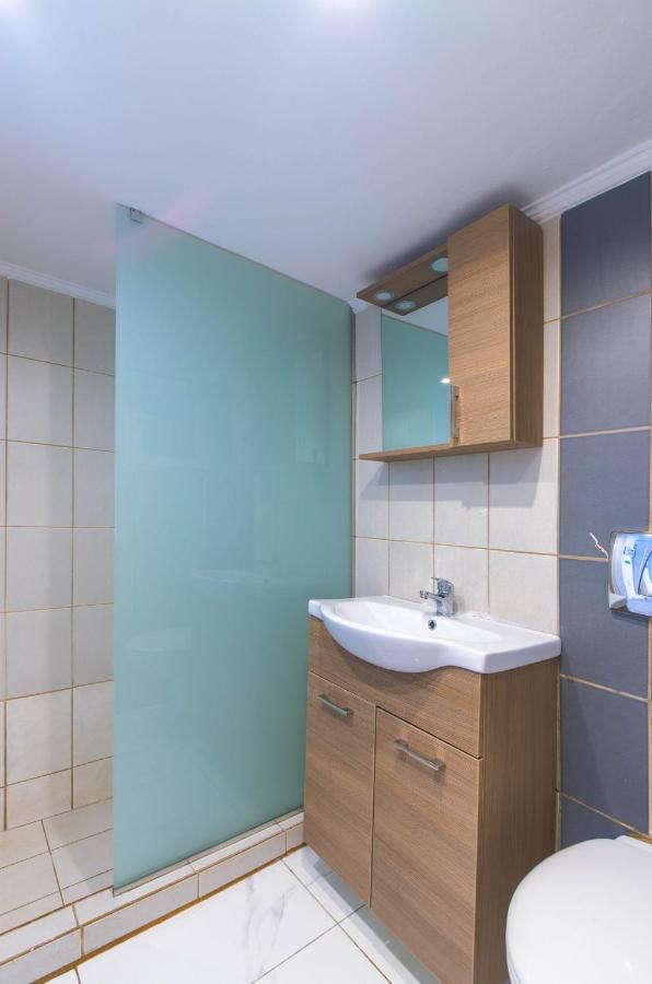 New Renovated 1B Apartment Close To Historic Center Афины Экстерьер фото